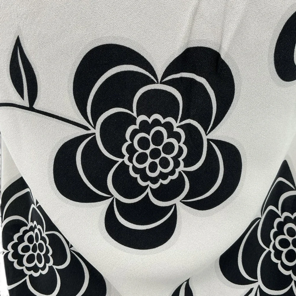 Tory Burch Silk Floral Ruffle Neck‎ Sleeveless Top Womens Size 4 Black White